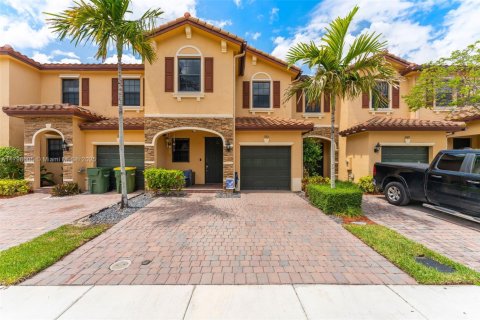 Adosado en venta en Homestead, Florida, 3 dormitorios, 153.29 m2 № 1959979 - foto 1