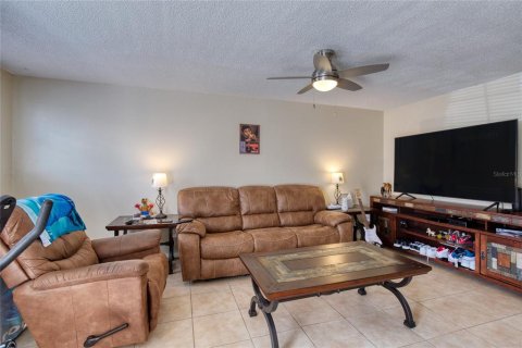 Condo in Ormond Beach, Florida, 2 bedrooms  № 2095266 - photo 9