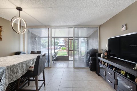 Condo in Ormond Beach, Florida, 2 bedrooms  № 2095266 - photo 15