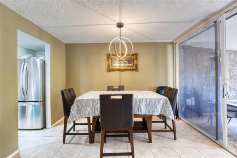 Condo in Ormond Beach, Florida, 2 bedrooms  № 2095266 - photo 16