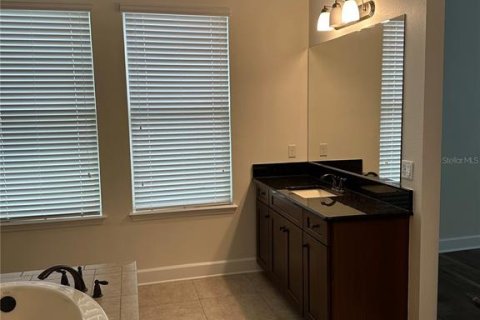 House in Bradenton, Florida 4 bedrooms, 305.56 sq.m. № 2430648 - photo 18