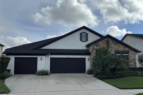 House in Bradenton, Florida 4 bedrooms, 305.56 sq.m. № 2430648