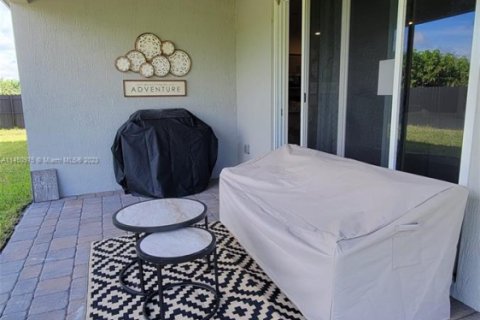 Casa en venta en Homestead, Florida, 4 dormitorios, 267.56 m2 № 1702544 - foto 12