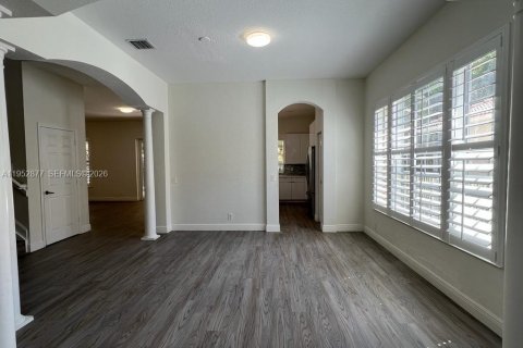 House in Weston, Florida 5 bedrooms, 319.77 sq.m. № 2008708 - photo 9