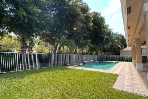 House in Weston, Florida 5 bedrooms, 319.77 sq.m. № 2008708 - photo 5