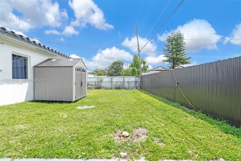 Купить коммерческую недвижимость в Майами, Флорида 150.5м2, № 2067808 - фото 15