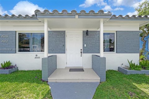 Купить коммерческую недвижимость в Майами, Флорида 150.5м2, № 2067808 - фото 9