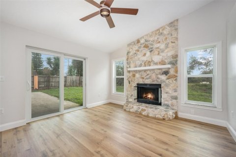 House in Palm Bay, Florida 3 bedrooms, 153.57 sq.m. № 1516877 - photo 13
