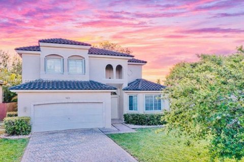 Дом в Хомстед, Флорида 4 спальни, 276.2м2 № 2044971