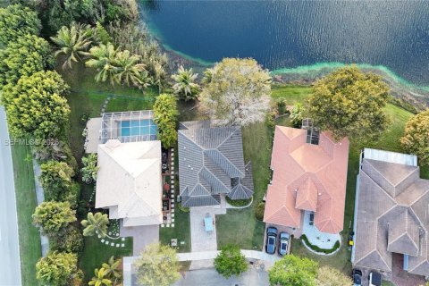 Купить виллу или дом в Хомстед, Флорида 4 спальни, 276.2м2, № 2044971 - фото 22