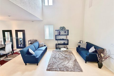 Купить виллу или дом в Хомстед, Флорида 4 спальни, 276.2м2, № 2044971 - фото 5