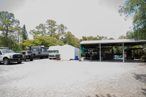 House in The Acreage, Florida 3 bedrooms, 83.24 sq.m. № 1188425 - photo 1