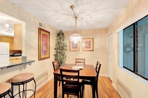 Снять в аренду кондоминиум в Окала, Флорида 6 комнат, 97.92м2, № 2233866 - фото 8