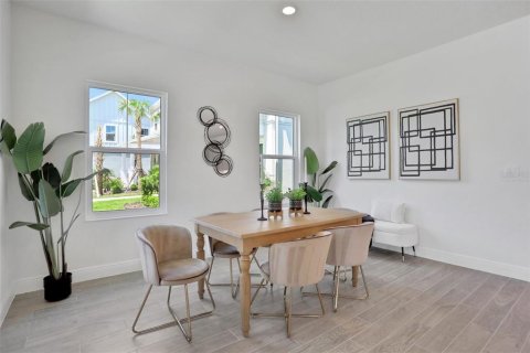 House in Lakewood Ranch, Florida 4 bedrooms, 213.21 sq.m. № 2130967 - photo 4