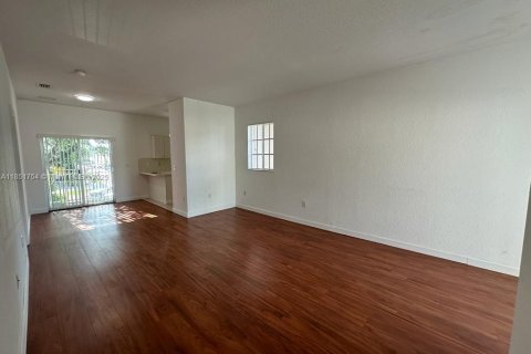 Condominio en alquiler en Homestead, Florida, 3 dormitorios, 110.93 m2 № 1978200 - foto 10