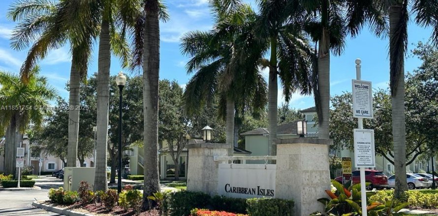 Condominio en Homestead, Florida, 3 dormitorios  № 1978200