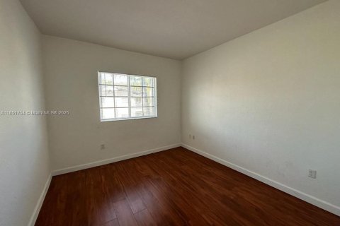 Condominio en alquiler en Homestead, Florida, 3 dormitorios, 110.93 m2 № 1978200 - foto 20