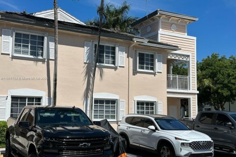Condominio en alquiler en Homestead, Florida, 3 dormitorios, 110.93 m2 № 1978200 - foto 4