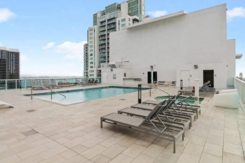 Condo in Miami, Florida, 1 bedroom  № 1806326 - photo 7