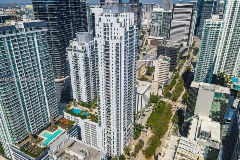 Condo in Miami, Florida, 1 bedroom  № 2241155 - photo 5