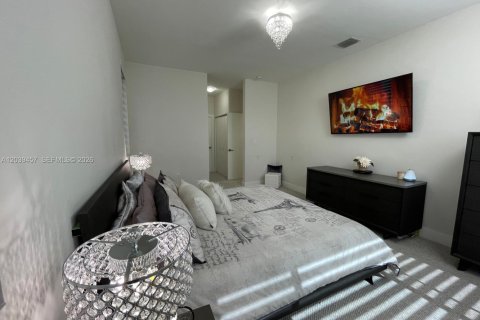 Adosado en venta en Doral, Florida, 4 dormitorios, 189.8 m2 № 2086586 - foto 29