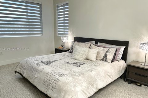 Adosado en venta en Doral, Florida, 4 dormitorios, 189.8 m2 № 2086586 - foto 23