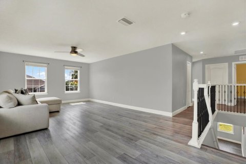 House in Riverview, Florida 5 bedrooms, 304.72 sq.m. № 2238656 - photo 29