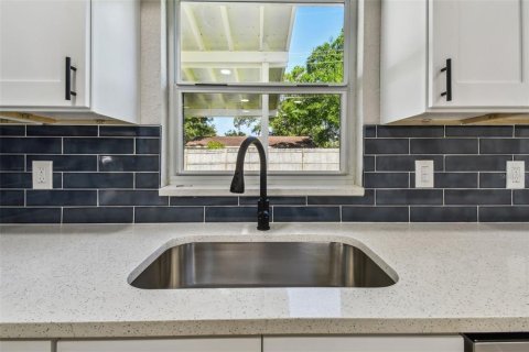 Купить виллу или дом в Тампа, Флорида 3 комнаты, 146.04м2, № 1813461 - фото 17