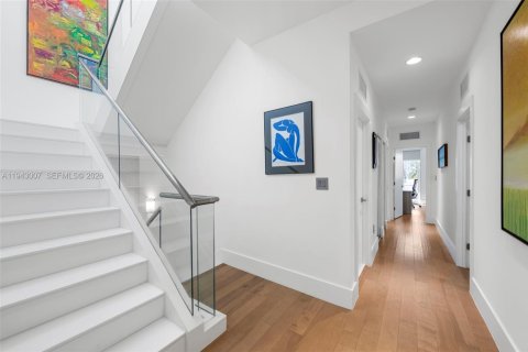 Casa en venta en Sunny Isles Beach, Florida, 7 dormitorios, 343.37 m2 № 1999500 - foto 19