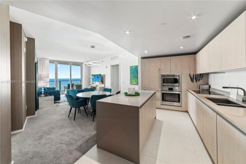 Copropriété à louer à Hollywood, Floride: 2 chambres, 104.89 m2 № 1933865 - photo 9