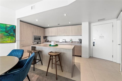 Copropriété à louer à Hollywood, Floride: 2 chambres, 104.89 m2 № 1933865 - photo 8