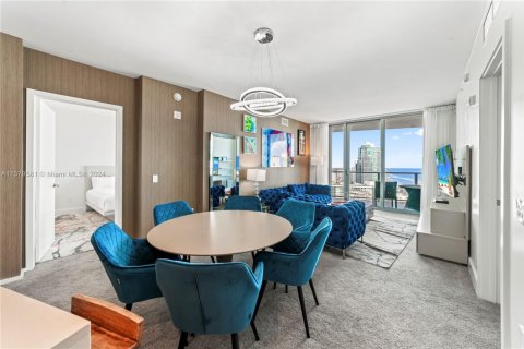 Copropriété à louer à Hollywood, Floride: 2 chambres, 104.89 m2 № 1933865 - photo 6