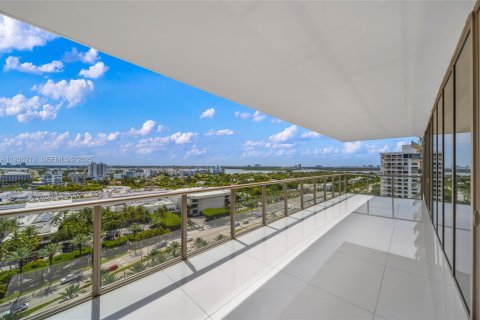 Copropriété à vendre à Bal Harbour, Floride: 2 chambres, 148.55 m2 № 1994254 - photo 11