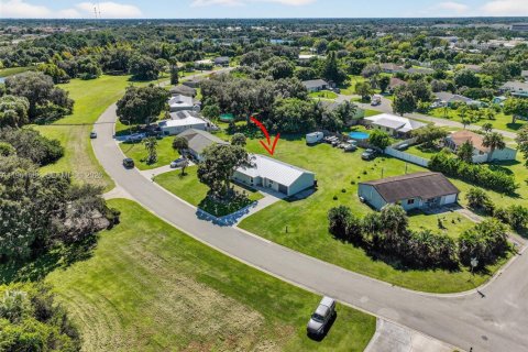 Купить виллу или дом в Порт-Сент-Луси, Флорида 3 спальни, 119.66м2, № 2023382 - фото 5