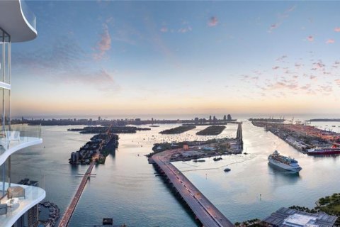Condominio en venta en Miami, Florida, 4 dormitorios, 277.03 m2 № 1935408 - foto 5