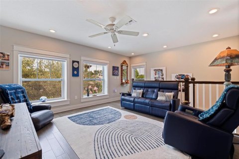 Townhouse in Saint Petersburg, Florida 2 bedrooms, 194.72 sq.m. № 1824055 - photo 23