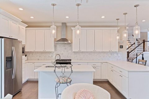 Townhouse in Saint Petersburg, Florida 2 bedrooms, 194.72 sq.m. № 1824055 - photo 16