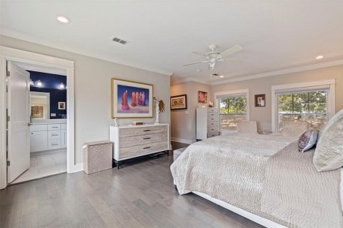 Townhouse in Saint Petersburg, Florida 2 bedrooms, 194.72 sq.m. № 1824055 - photo 26