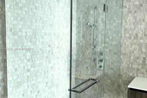 Copropriété à louer à Miami, Floride: 2 chambres, 124.95 m2 № 2080162 - photo 26