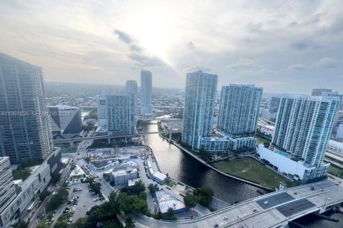 Copropriété à louer à Miami, Floride: 2 chambres, 124.95 m2 № 2080162 - photo 4