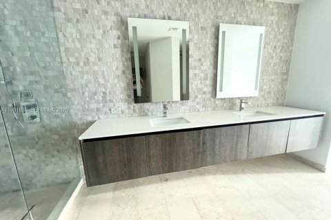 Copropriété à louer à Miami, Floride: 2 chambres, 124.95 m2 № 2080162 - photo 22
