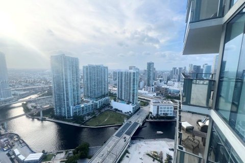 Copropriété à louer à Miami, Floride: 2 chambres, 124.95 m2 № 2080162 - photo 8