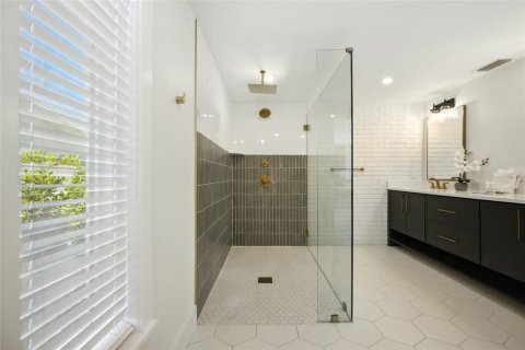 Villa ou maison à vendre à Holmes Beach, Floride: 5 chambres, 348.2 m2 № 1886676 - photo 23