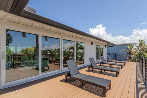 Villa ou maison à vendre à Holmes Beach, Floride: 5 chambres, 348.2 m2 № 1886676 - photo 29