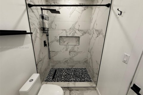 Commercial property in Plantation, Florida № 1944655 - photo 7