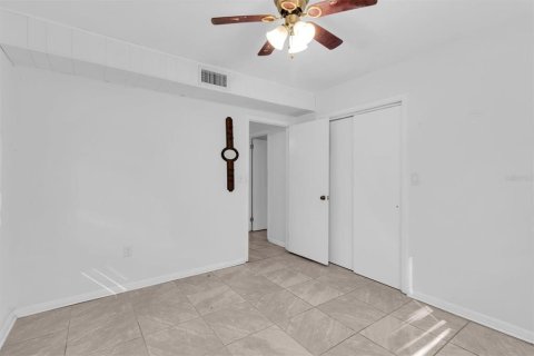 Villa ou maison à vendre à Floral City, Floride: 4 chambres, 175.12 m2 № 2411395 - photo 17