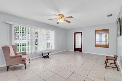 Villa ou maison à vendre à Floral City, Floride: 4 chambres, 175.12 m2 № 2411395 - photo 5