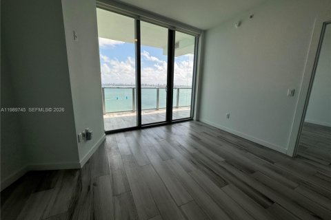 Copropriété à louer à Miami, Floride: 2 chambres, 105.63 m2 № 2051733 - photo 2