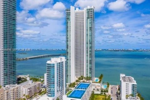 Copropriété à louer à Miami, Floride: 2 chambres, 105.63 m2 № 2051733 - photo 18