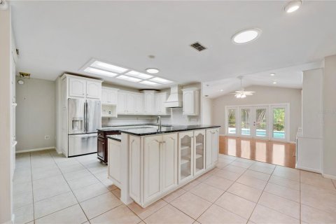 House in Lakeland, Florida 4 bedrooms, 244.89 sq.m. № 1681577 - photo 22